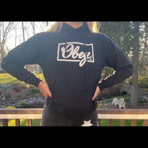 Obey sweatshirt